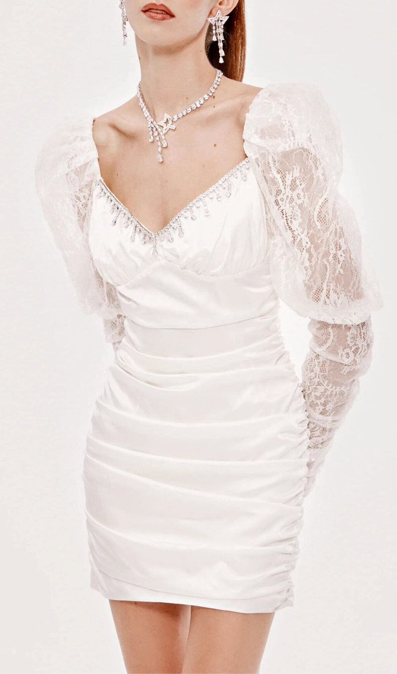 PLEATED DRESS WITH LACE PUFFED SLEEVES IN WHITE